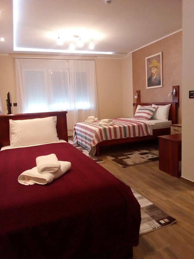 Konak Kutko Pančevo Exterior foto
