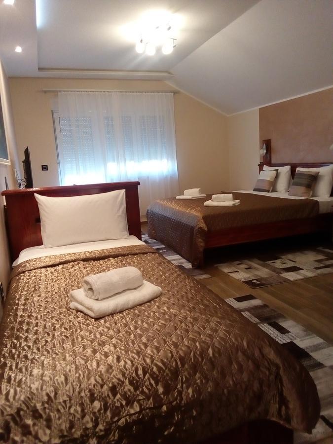 Konak Kutko Pančevo Exterior foto